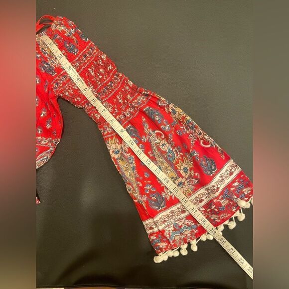 Band of Gypsies Smocked Bell Sleeve Crop Top - Picture 4 of 17